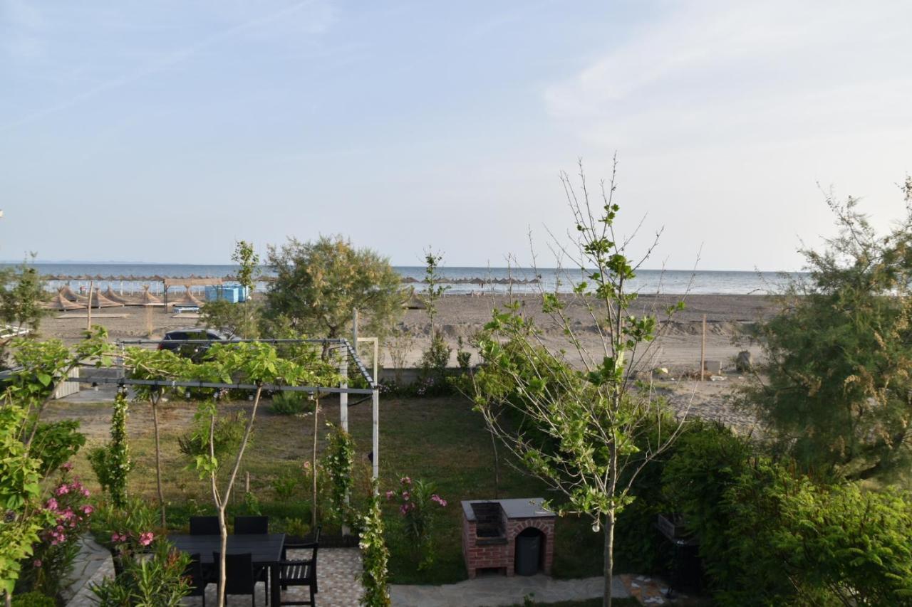 Beachfront, Tirana Guest House Velipojë Exterior foto